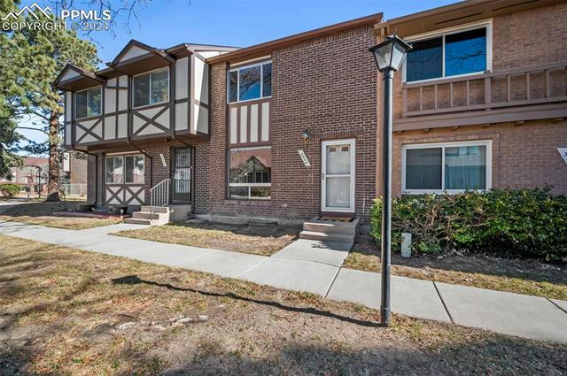 3844 CONSTITUTION AVE, COLORADO SPRINGS, CO 80909, photo 1 of 20