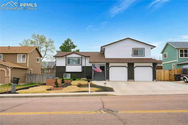 5730 KITTERY DR, COLORADO SPRINGS, CO 80911, photo 1 of 34
