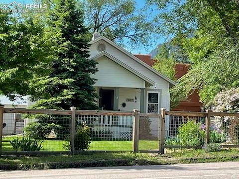 917 CHEYENNE BLVD, COLORADO SPRINGS, CO 80905, photo 1 of 31